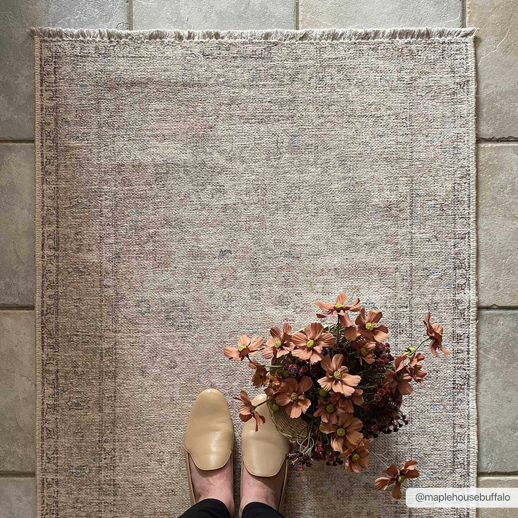 Hauteloom HOLI HOL2301 Beige Machine Made Polyester Rug