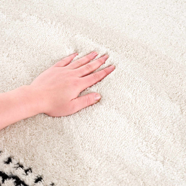 Hauteloom Ryuu HDEURYUU8A1 Beige Machine Made Polypropylene Rug