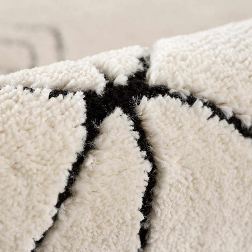 Hauteloom Thian TZFQTA1 Beige Machine Made Polypropylene Rug