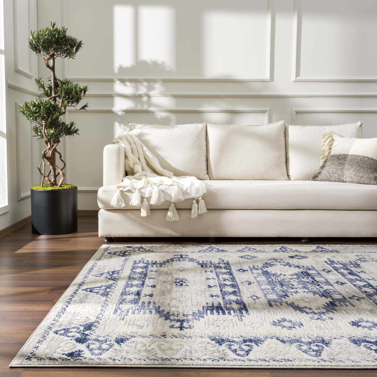 Hauteloom Bindi HJPTBINDIA2 Navy Machine Made Polypropylene Rug