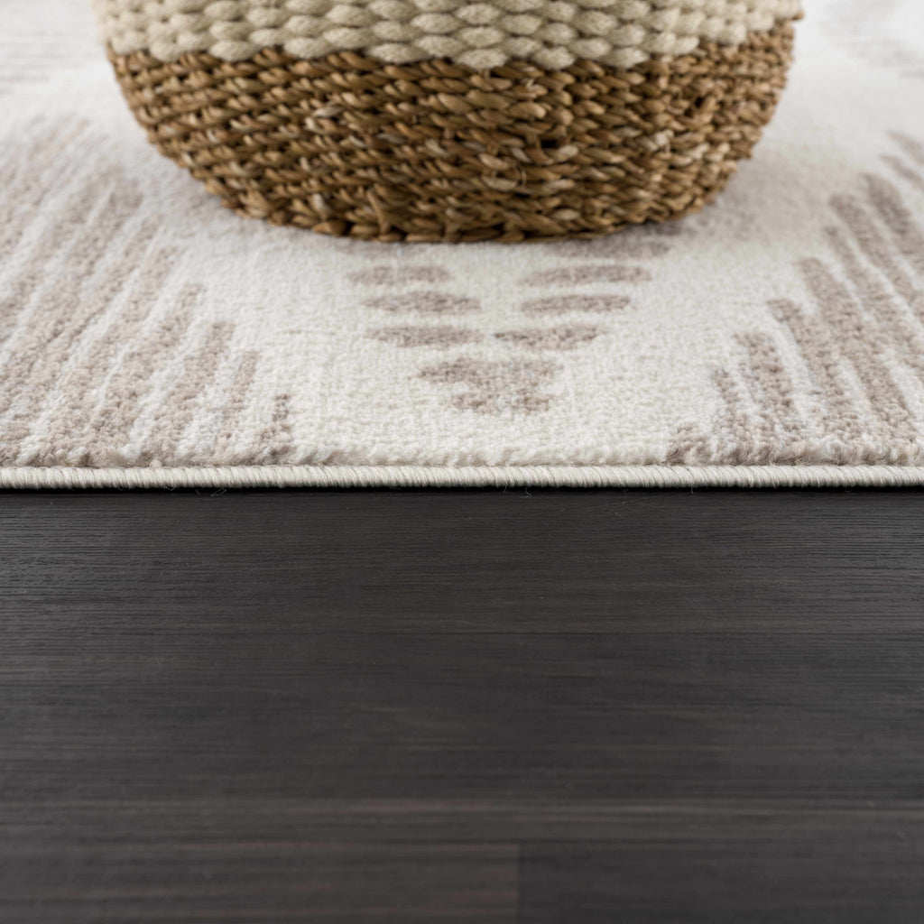 Hauteloom Tigris TGS2328 Ivory Machine Made Polypropylene Rug