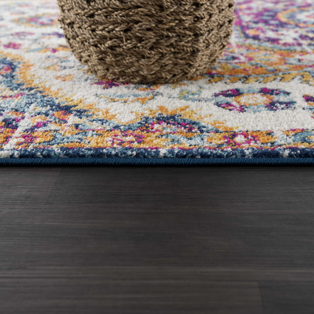 Hauteloom Simsbury SIM Light Gray Machine Made Polypropylene Rug