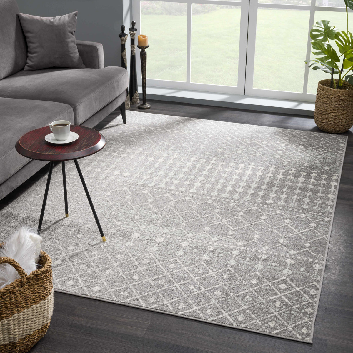 Hauteloom MARASH KMRSH4607 Ivory Machine Made Polypropylene Rug