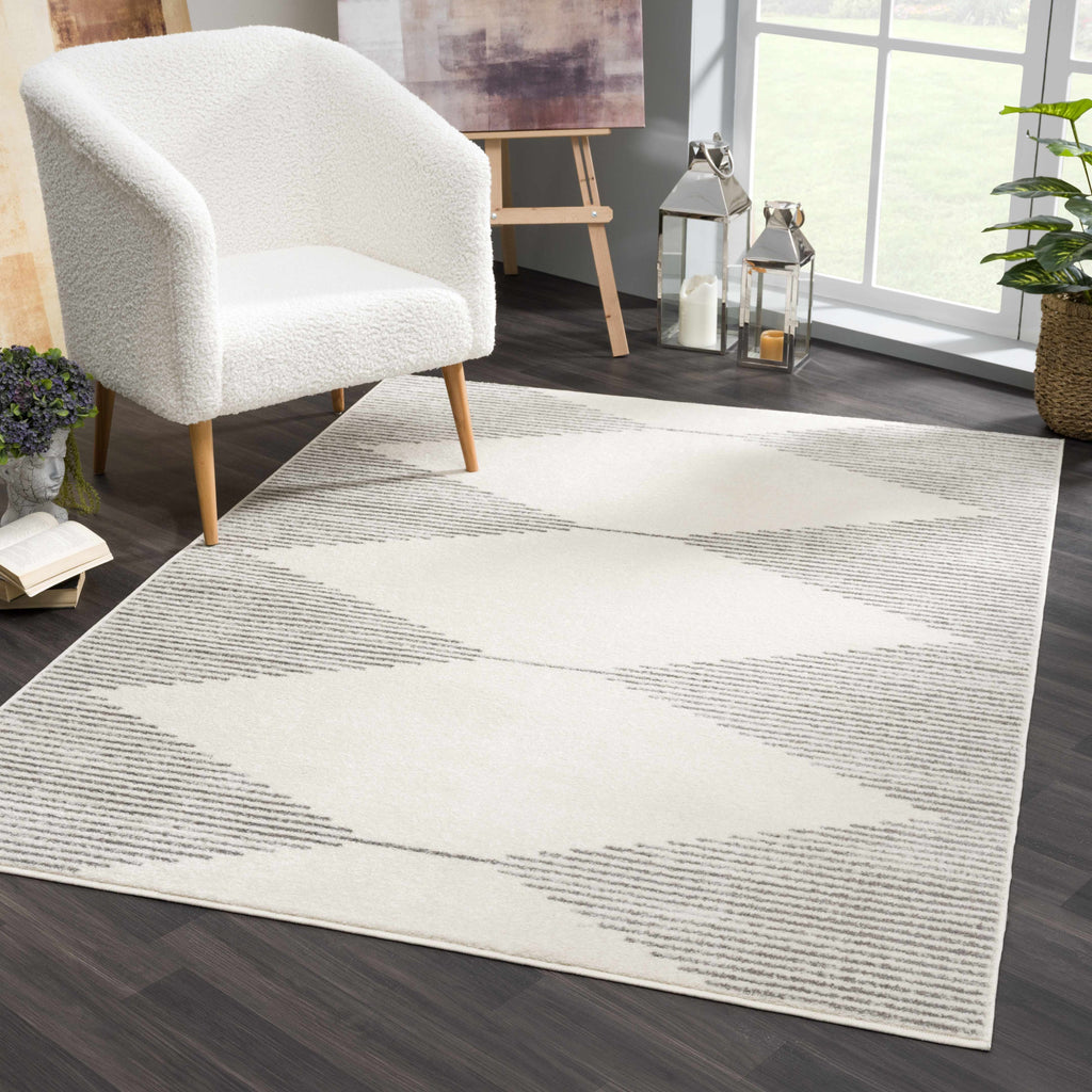 Hauteloom MARASH KMRSH4613 Gray Machine Made Polypropylene Rug