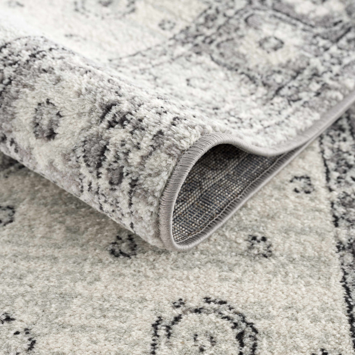 Hauteloom MARASH KMRSH4605 Gray Machine Made Polypropylene Rug