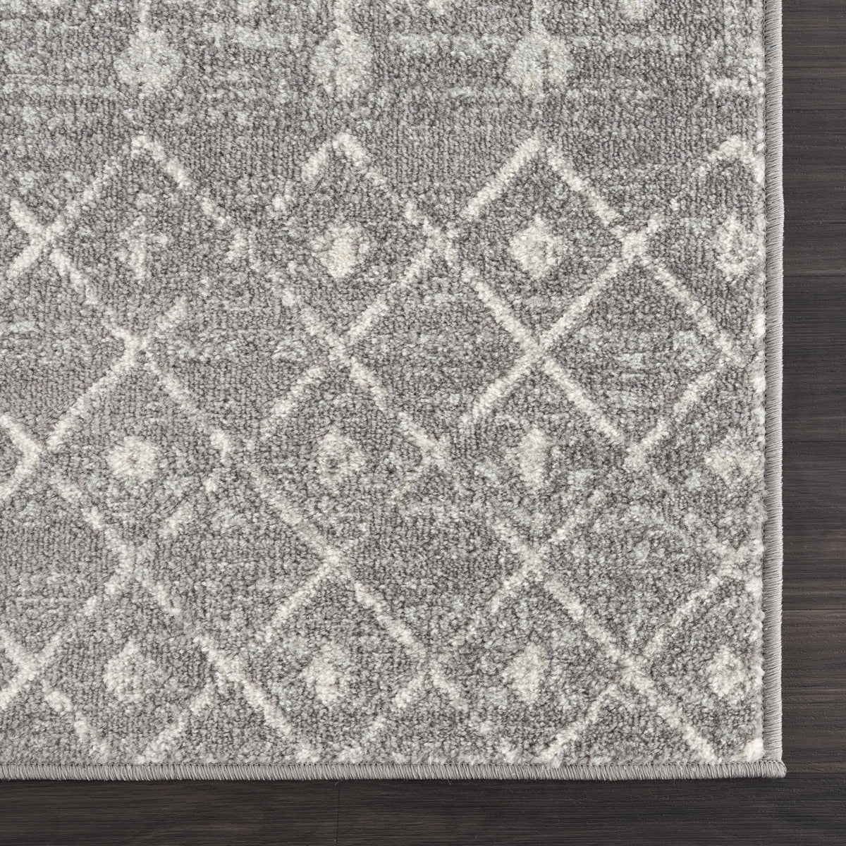 Hauteloom MARASH KMRSH4607 Ivory Machine Made Polypropylene Rug