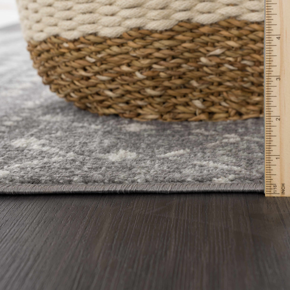 Hauteloom MARASH KMRSH4607 Ivory Machine Made Polypropylene Rug