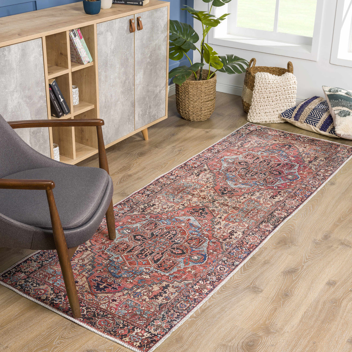 Hauteloom Neyland Washable NEYW Bright Red Machine Made Polyester Rug
