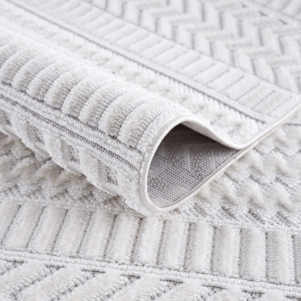 Hauteloom Limited Edition CIRA01 White Machine Made Polyester Rug