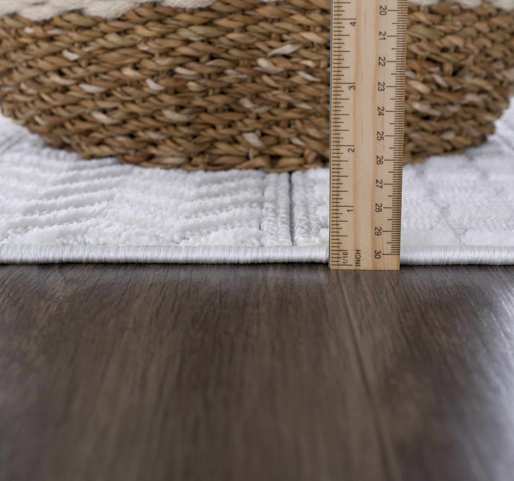 Hauteloom Limited Edition CIRA01 White Machine Made Polyester Rug