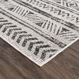 Hauteloom Catrine CATRI Black Machine Made Polypropylene Rug