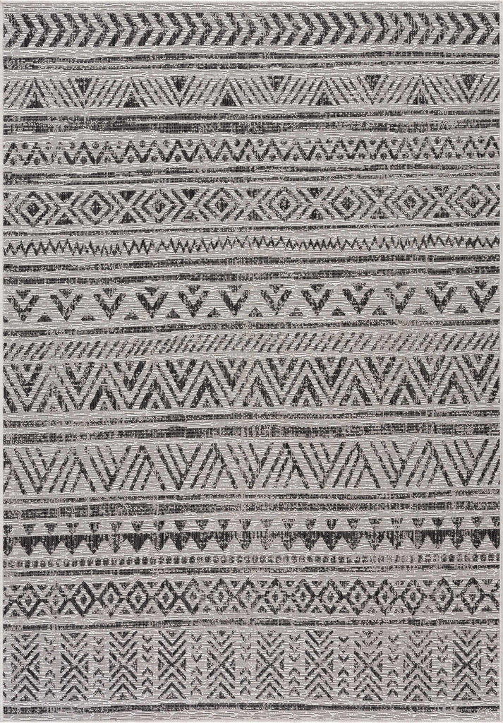 Hauteloom Catrine CATRI Black Machine Made Polypropylene Rug
