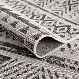 Hauteloom Catrine CATRI Black Machine Made Polypropylene Rug