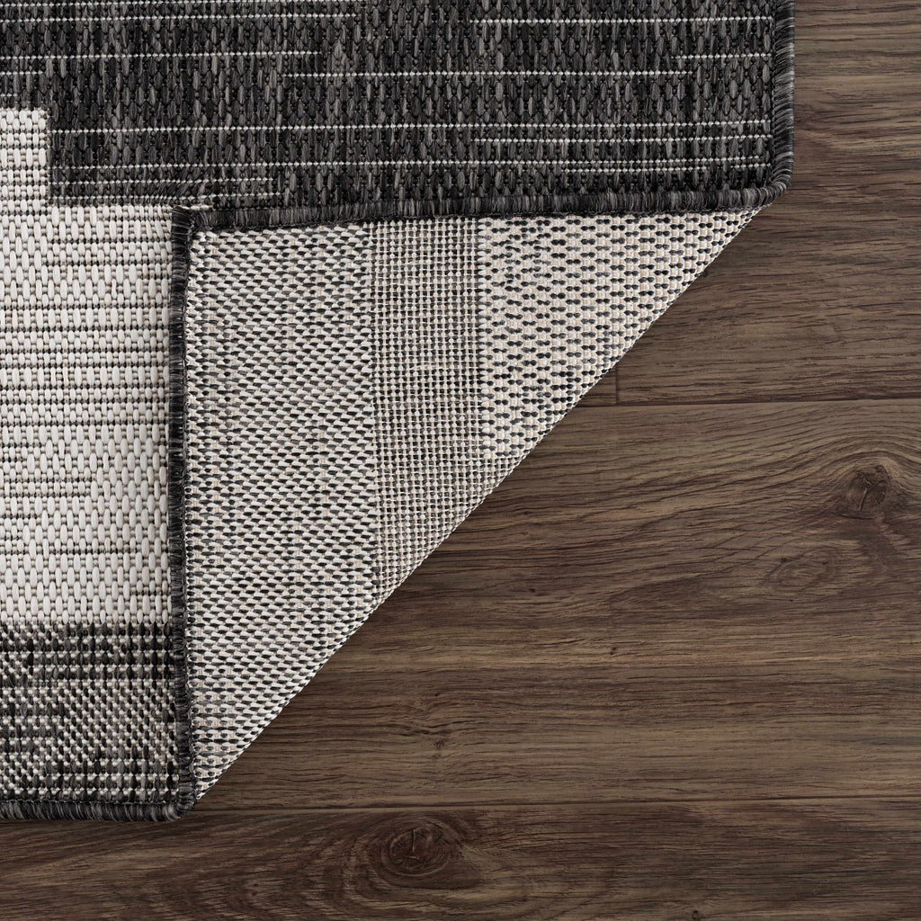 Hauteloom Djugun DJU Black Machine Made Polypropylene Rug