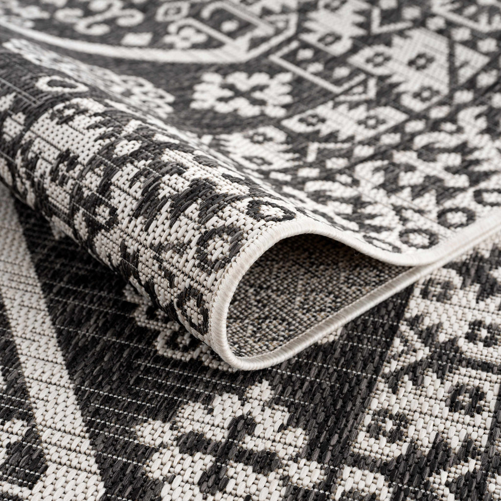 Hauteloom Kingscliff KNGRA Black Machine Made Polypropylene Rug