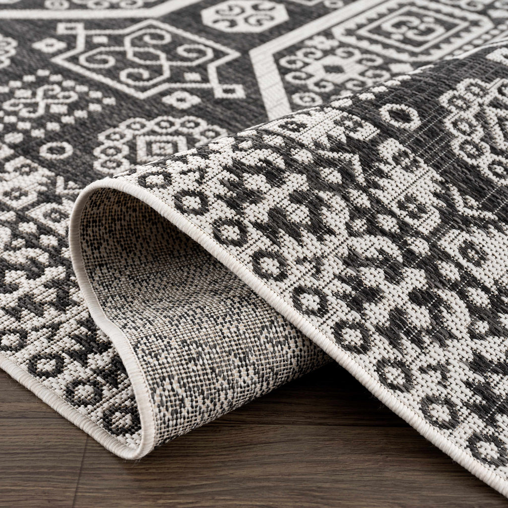 Hauteloom Kingscliff KNGRA Black Machine Made Polypropylene Rug