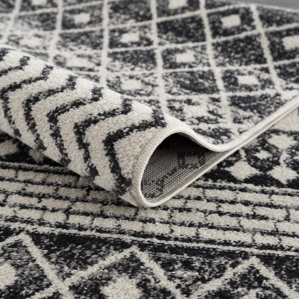 Hauteloom Constantinople CON Black Machine Made Polypropylene Rug