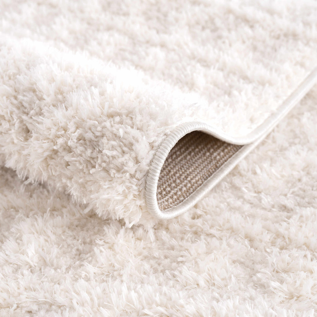 Hauteloom Eivin HRDOEIVINA1 Cream Machine Made Polyester Rug