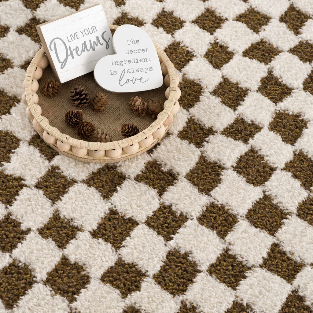 Hauteloom Leryn SFEBLERYNA2 Beige Machine Made Polyester Rug