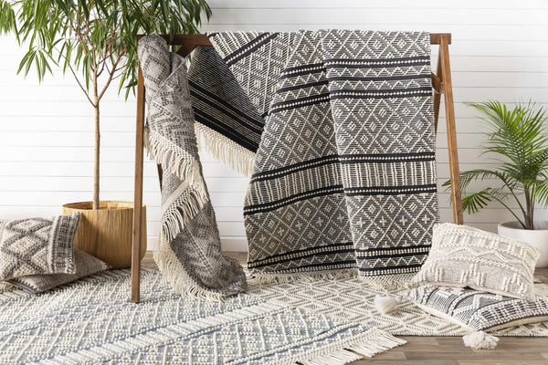 Hauteloom Leon LNHW White Woven/Flatwoven Wool Rug