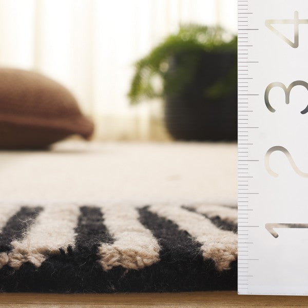 safavieh clearance fifth avenue ftv107b beige rug