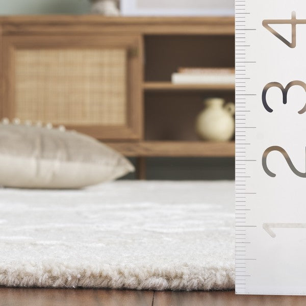 safavieh clearance glamour glm609a ivory rug