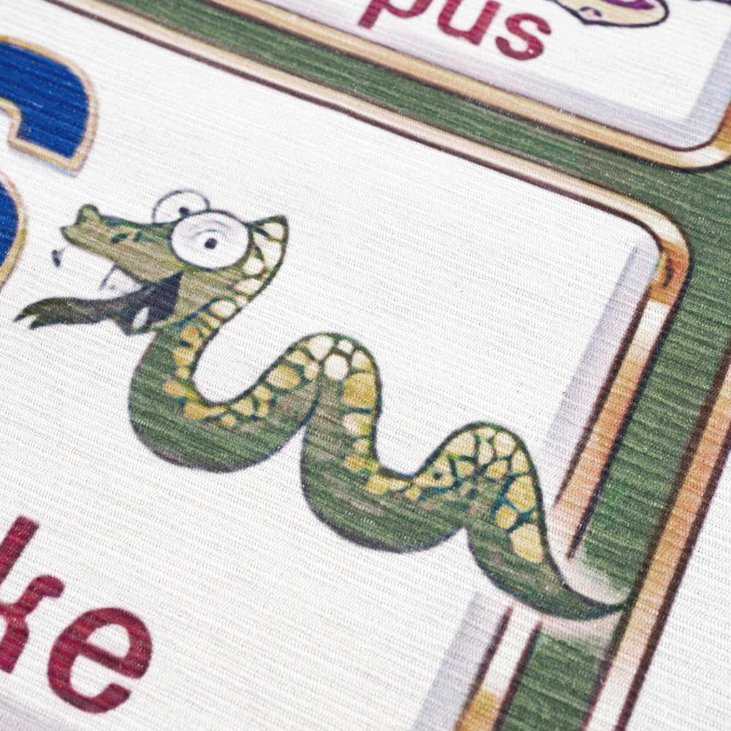 Hauteloom Osric VSLGFA1 Green Machine Made Chenille-Polyester Rug