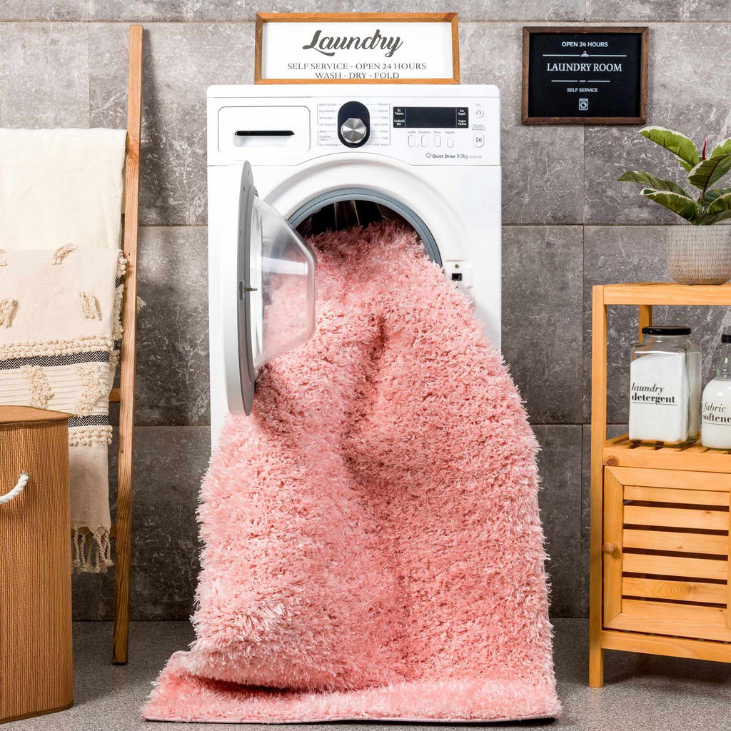 Hauteloom Faina HHAJFAINAA8 Pink Machine Made Polyester Rug