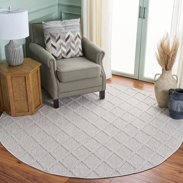 Safavieh Clearance Highland HGL950F Light Grey Rug