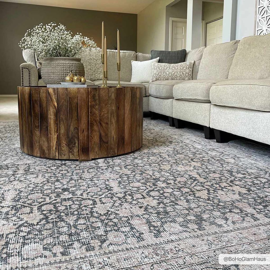 Hauteloom Hedda SAMAHEDDAA1 Light Gray Machine Made Polyester Rug