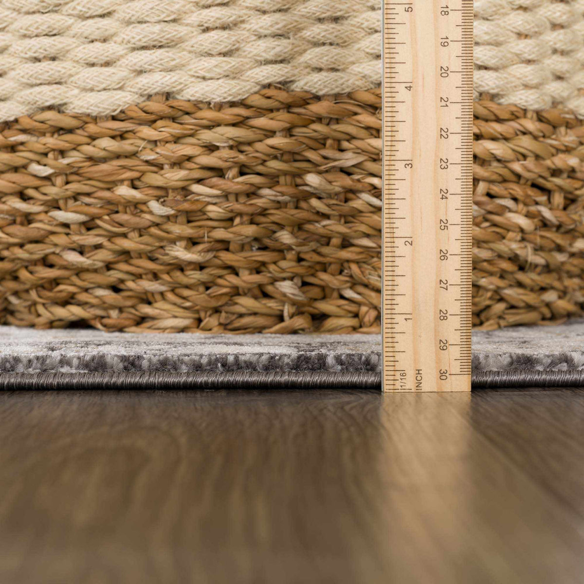 Hauteloom Minoa MINOA Black Machine Made Polypropylene Rug