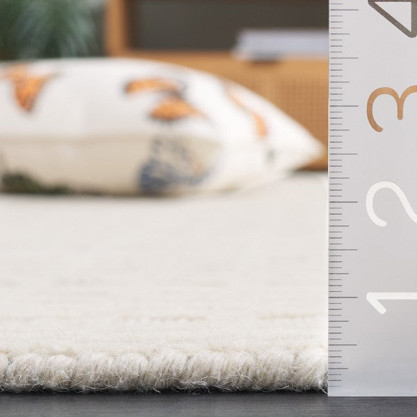 Safavieh Clearance Impressions IM314A Ivory Rug