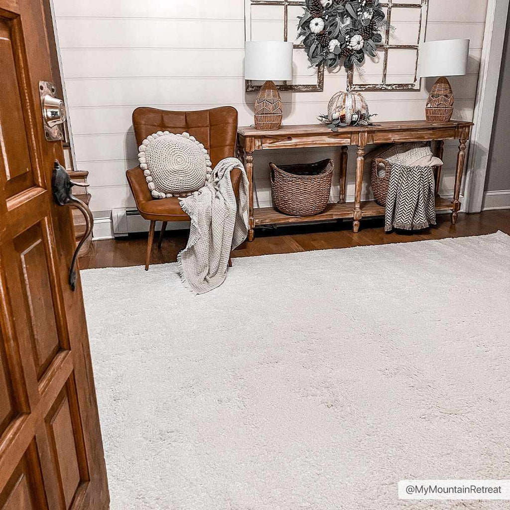 Hauteloom Judy SAFAJUDY890 Off White Machine Made Polyester Rug