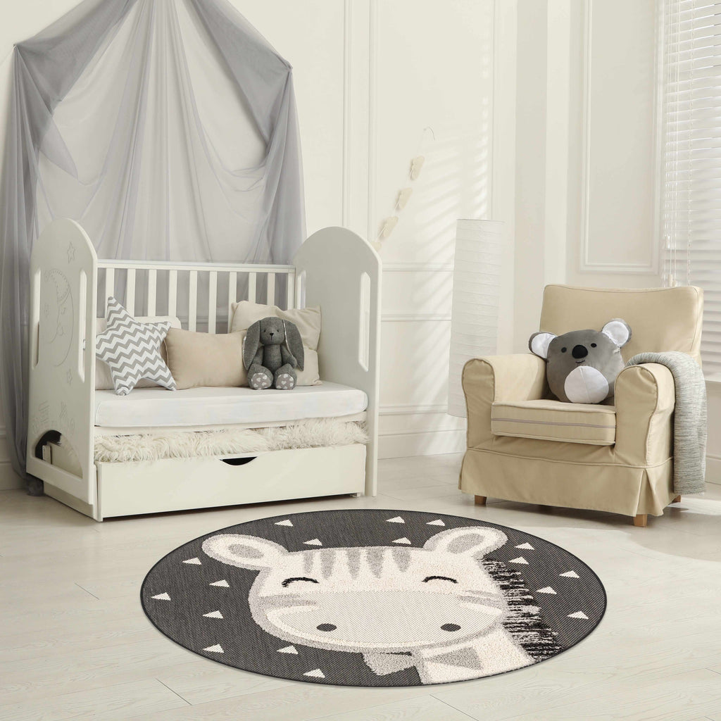 Hauteloom Kiki SKACKIKI8A1 Ivory Machine Made Polypropylene Rug