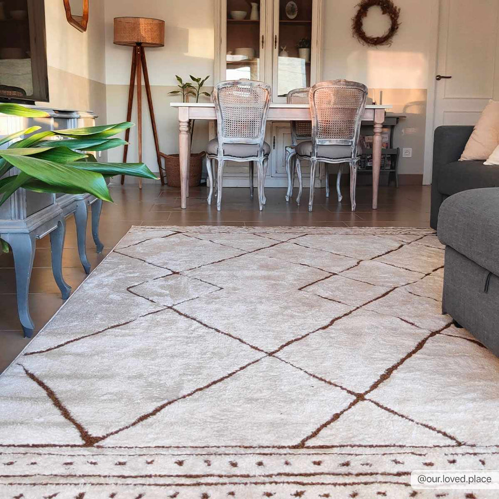Hauteloom Keone SFEBKEONEA2 Beige Machine Made Polyester Rug