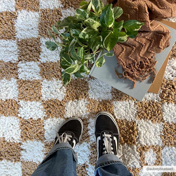 Hauteloom Kieu SBMMKIEU8A2 Ivory Machine Made Polyester Rug
