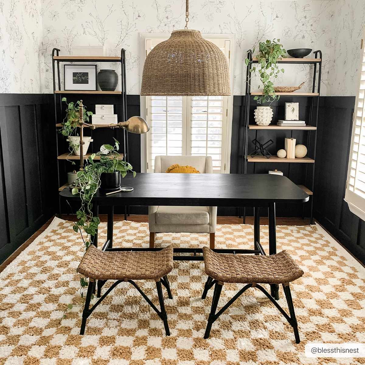Hauteloom Kieu SBMMKIEU8A2 Ivory Machine Made Polyester Rug