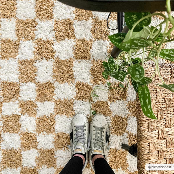Hauteloom Kieu SBMMKIEU8A2 Ivory Machine Made Polyester Rug