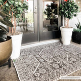 Hauteloom Kingscliff KNGRA Black Machine Made Polypropylene Rug