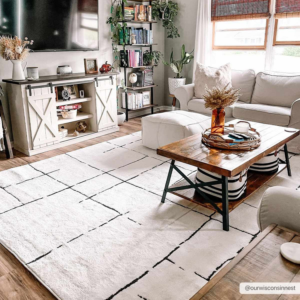 Hauteloom Koume SFEBKOUMEA1 Beige Machine Made Polyester Rug