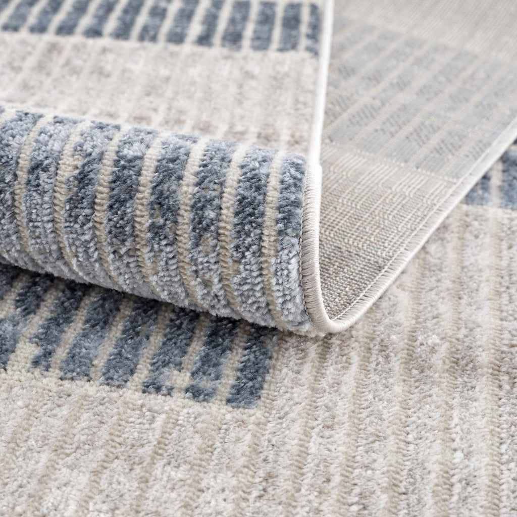 Hauteloom Limited Edition HLEBBRISAA1 Gray Machine Made Polypropylene Rug
