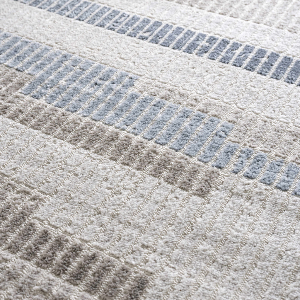 Hauteloom Limited Edition HLEBBRISAA1 Gray Machine Made Polypropylene Rug