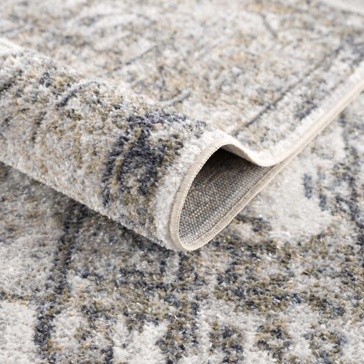 Hauteloom Hera SLLIHERAA43 Ivory Machine Made Polyester Rug