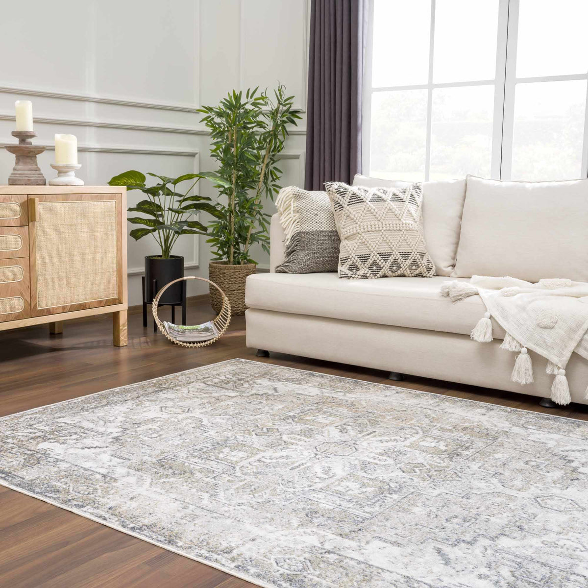Hauteloom Hera SLLIHERAA43 Ivory Machine Made Polyester Rug
