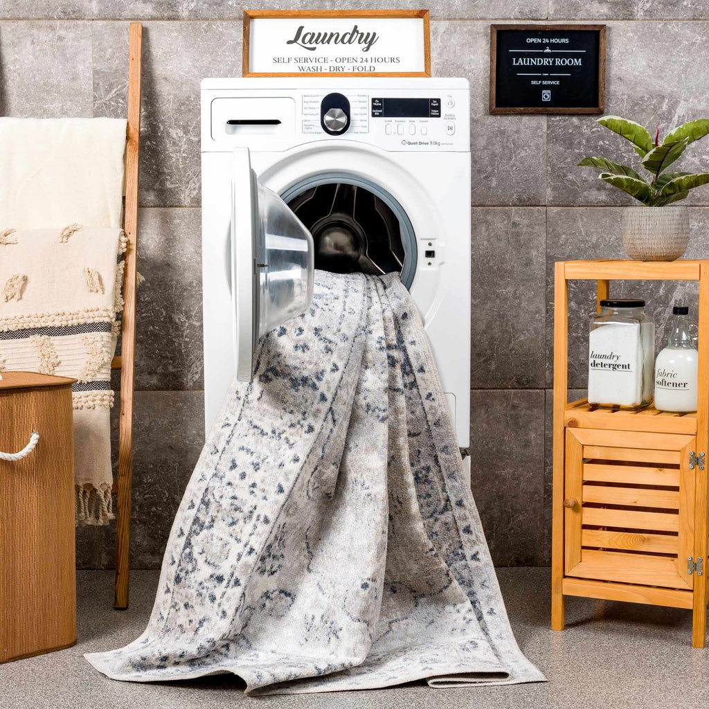 Hauteloom Rudo SLLIRUDOAA2 Light Gray Machine Made Polyester Rug