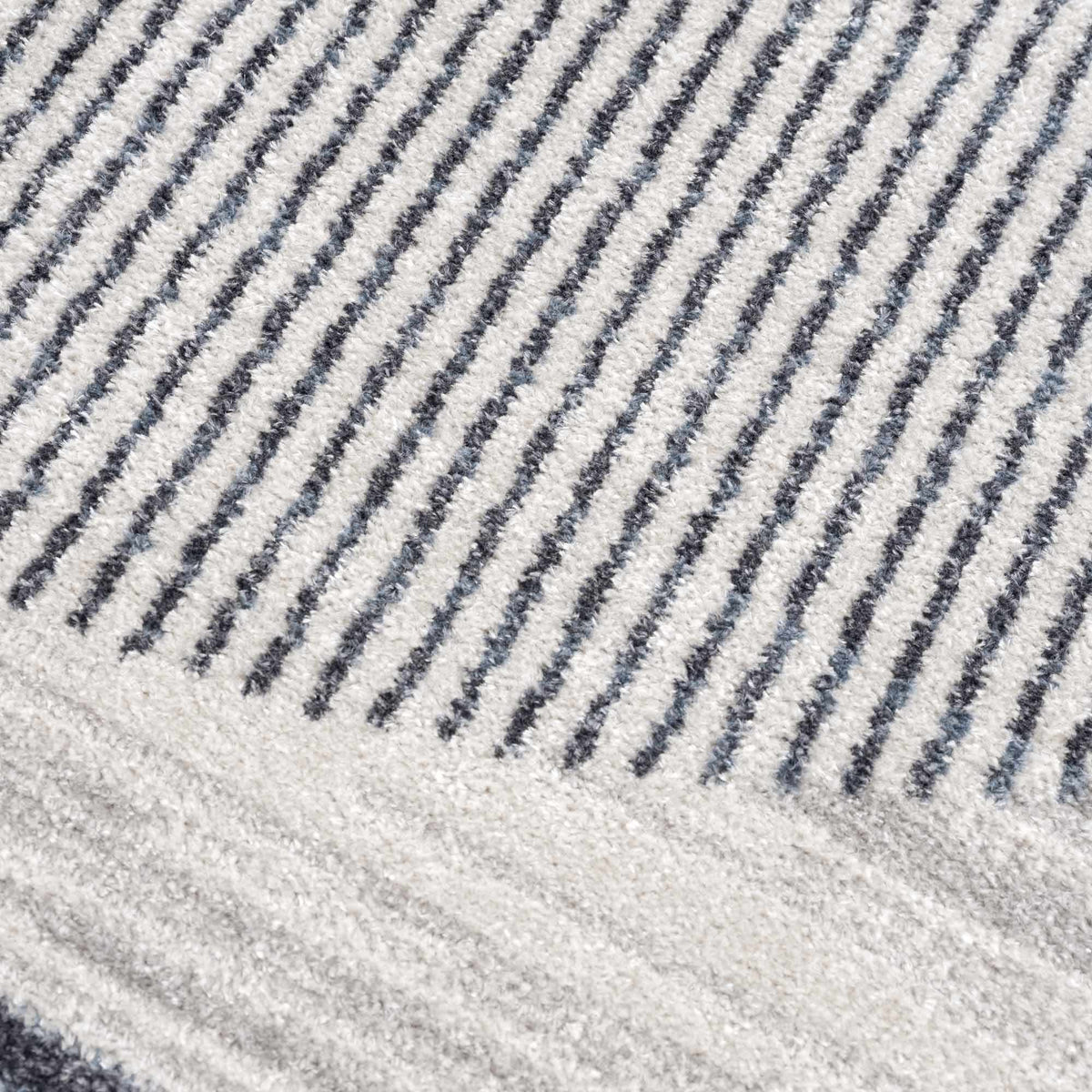 Hauteloom Thad SLLITHAD8A1 Gray Machine Made Polyester Rug