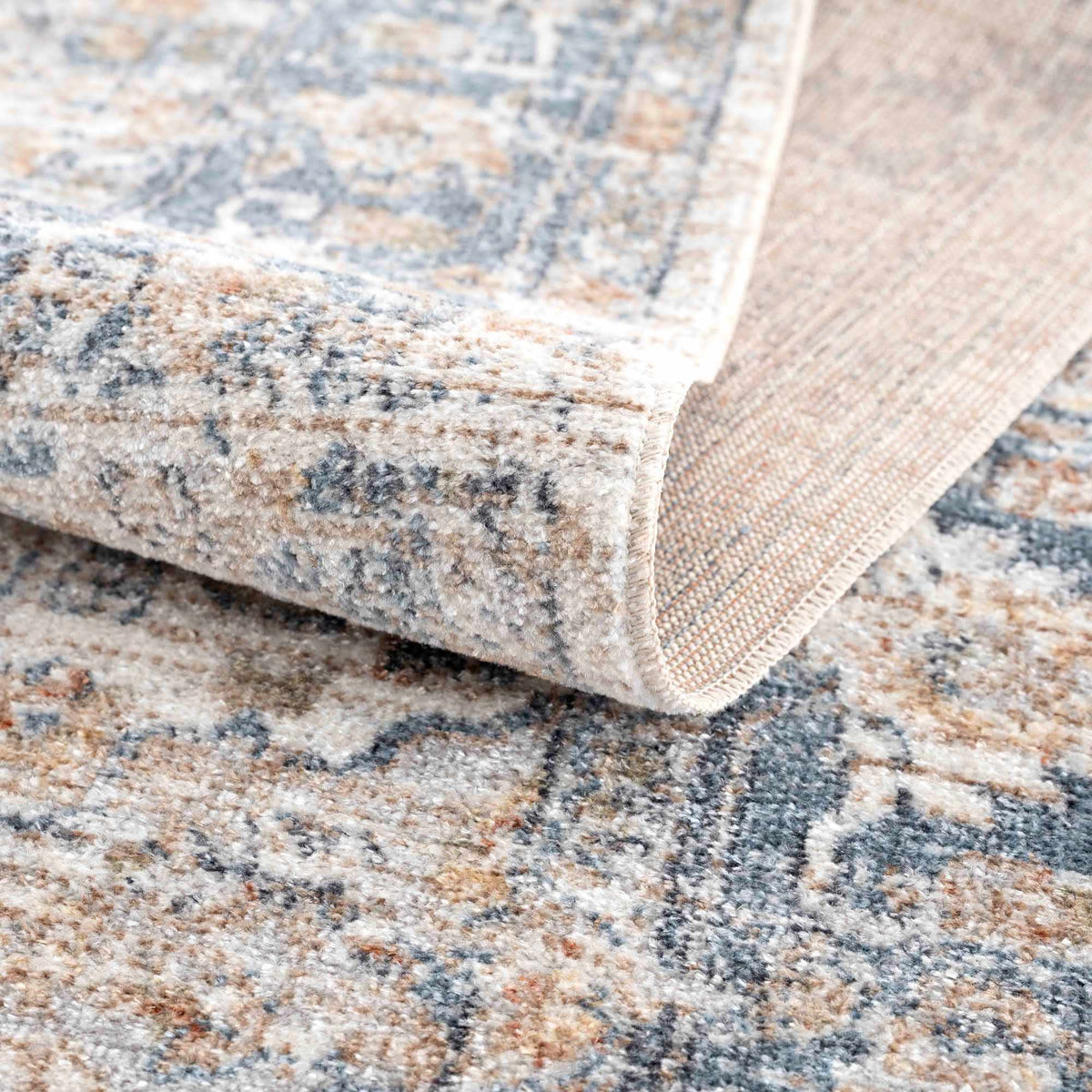Hauteloom Ezri SLLIEZRI890 Peach Machine Made Polyester Rug