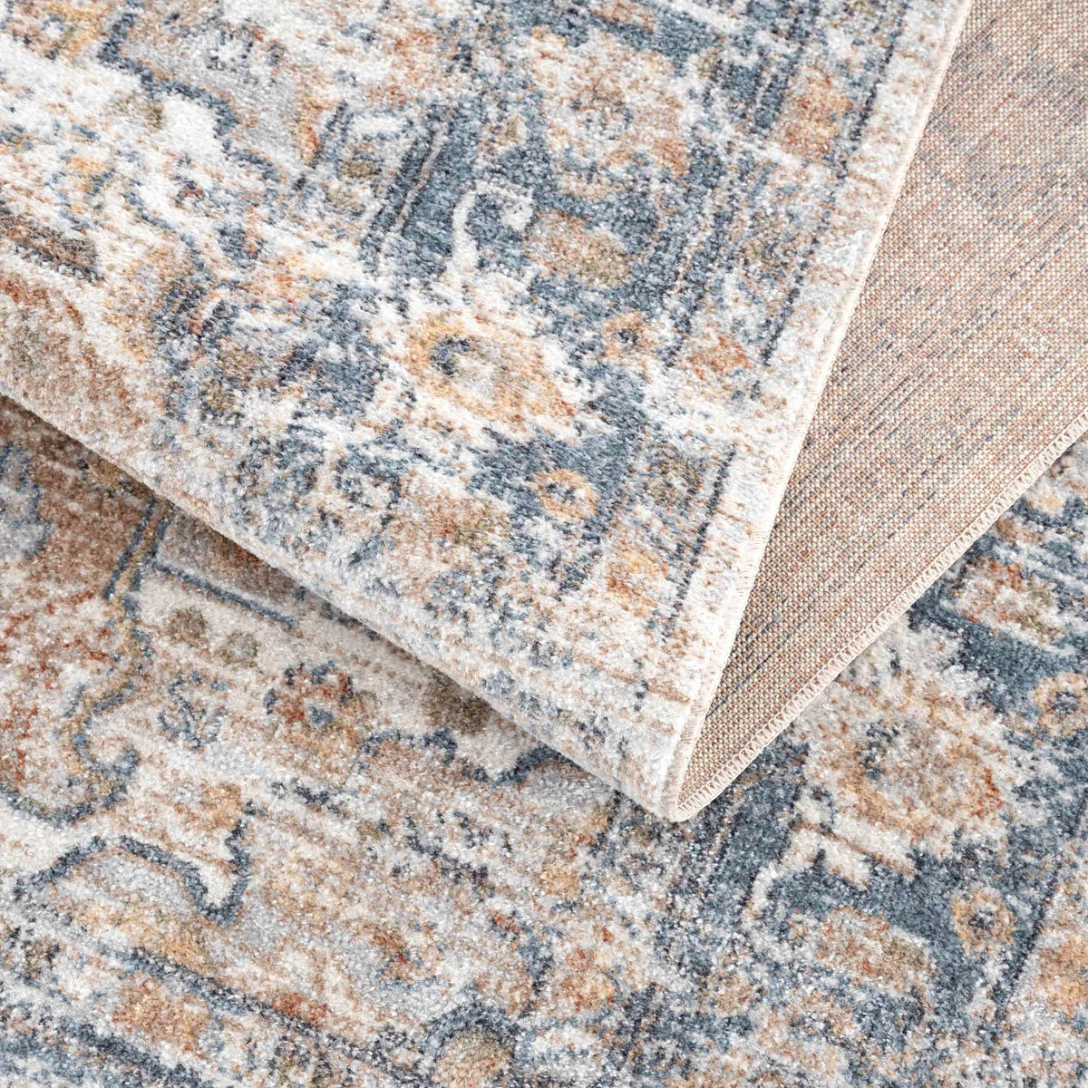 Hauteloom Ezri SLLIEZRI890 Peach Machine Made Polyester Rug