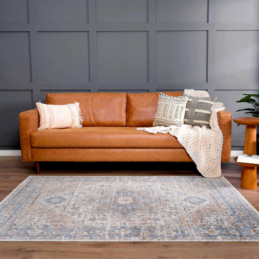 Hauteloom Ezri SLLIEZRI890 Peach Machine Made Polyester Rug
