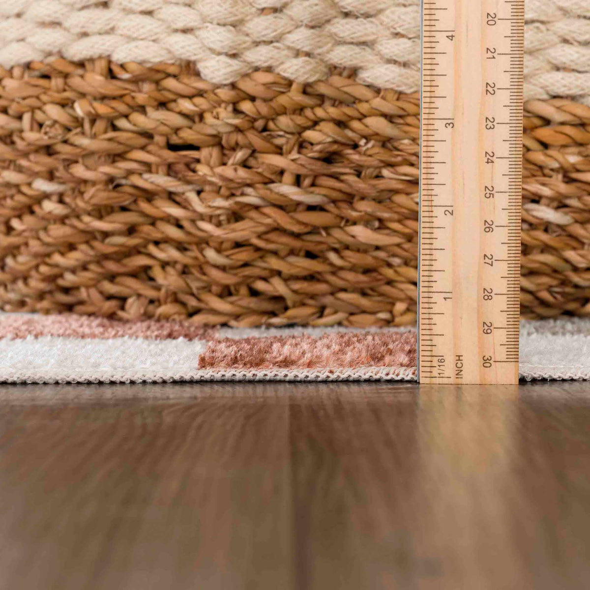 Hauteloom Alia SLLLALIAQA1 Off White Machine Made Polyester Rug